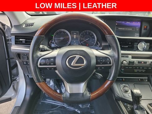 Used 2018 Lexus ES 350 w/ Navigation System Package FWD image 24