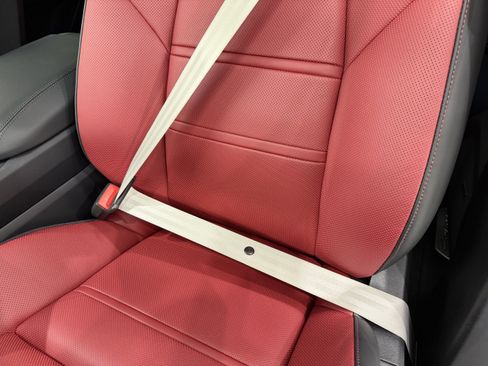 New 2026 Porsche Cayenne image 33