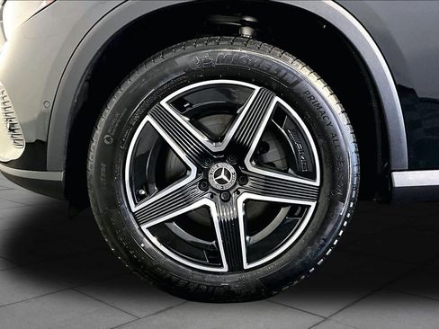 Used 2026 Mercedes-Benz GLC 300 4MATIC image 11