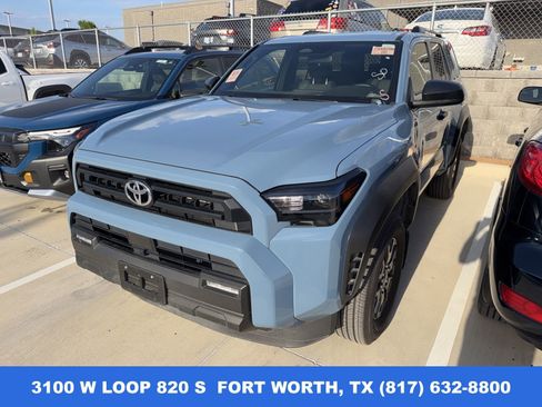 Used 2025 Toyota 4Runner SR5 image 1