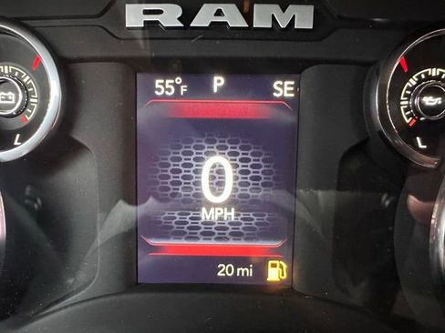 Used 2025 RAM 1500 Big Horn AWD/4WD image 19