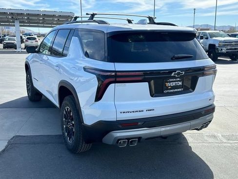 New 2026 Chevrolet Traverse Z71 w/ Enhanced Driving Package AWD/4WD image 22