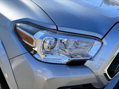 Certified 2023 Toyota Tacoma SR5 w/ Technology Package image 27