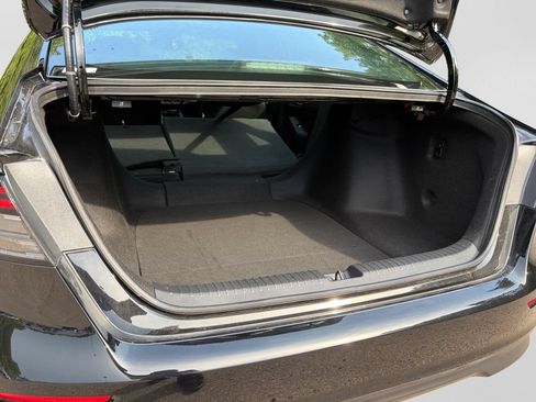 Used 2025 Honda Accord Sport image 32