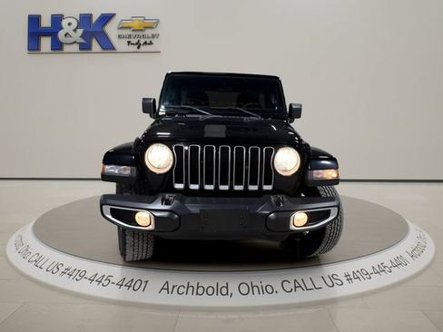 Used 2021 Jeep Wrangler Unlimited Sahara w/ Cold Weather Group AWD/4WD image 2