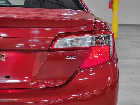 Used 2013 Toyota Camry SE image 22