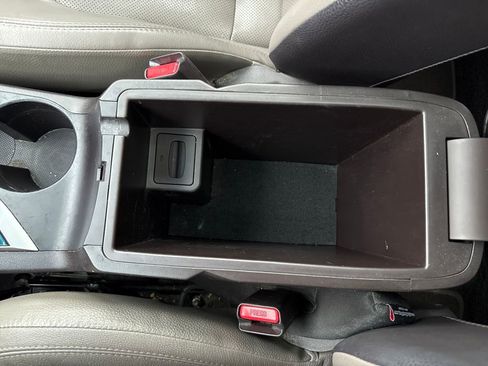 Used 2013 Hyundai Tucson Limited w/ Premium Pkg image 28