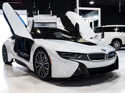 Used 2019 BMW i8 Roadster AWD/4WD image 5