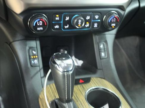 Used 2018 GMC Acadia Denali w/ Technology Package AWD/4WD image 20