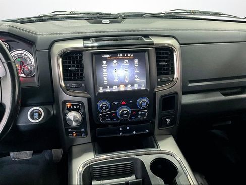 Used 2016 RAM 1500 Sport w/ Black Ram 1500 Sport Group image 10