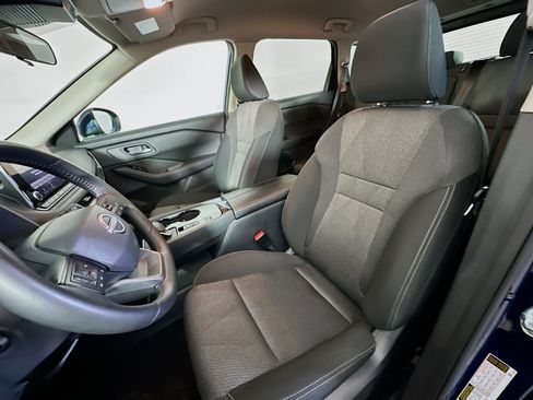 Used 2025 Nissan Rogue SV image 13