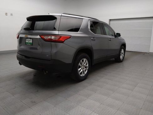 Used 2020 Chevrolet Traverse LT image 9