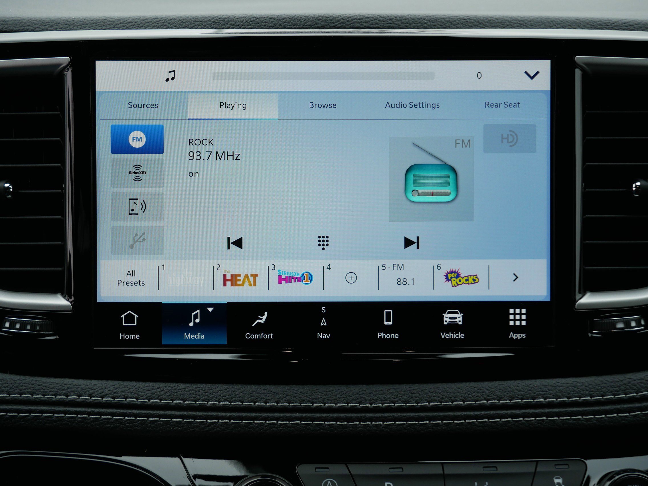 New 2026 Chrysler Pacifica Select AWD/4WD image 15