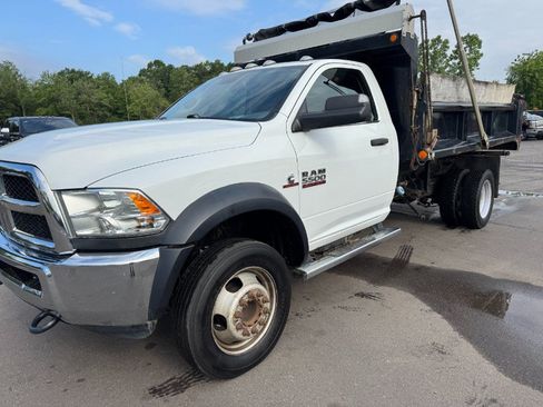 Used 2018 RAM 5500 Tradesman w/ Power & Remote Entry Group AWD/4WD image 9