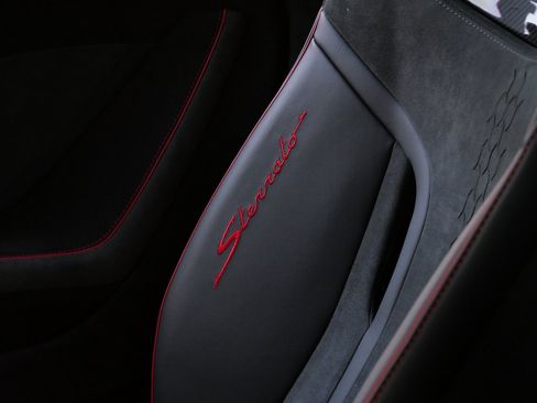 Used 2023 Lamborghini Huracan Sterrato image 21