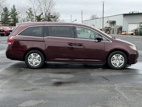 Used 2014 Honda Odyssey LX image 7