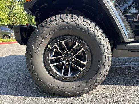 New 2026 Jeep Wrangler Unlimited Rubicon AWD/4WD image 11