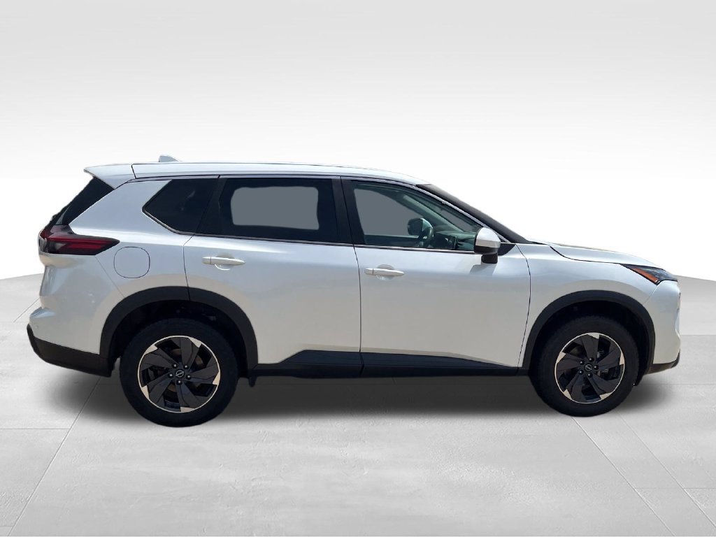 Used 2024 Nissan Rogue SV FWD image 6