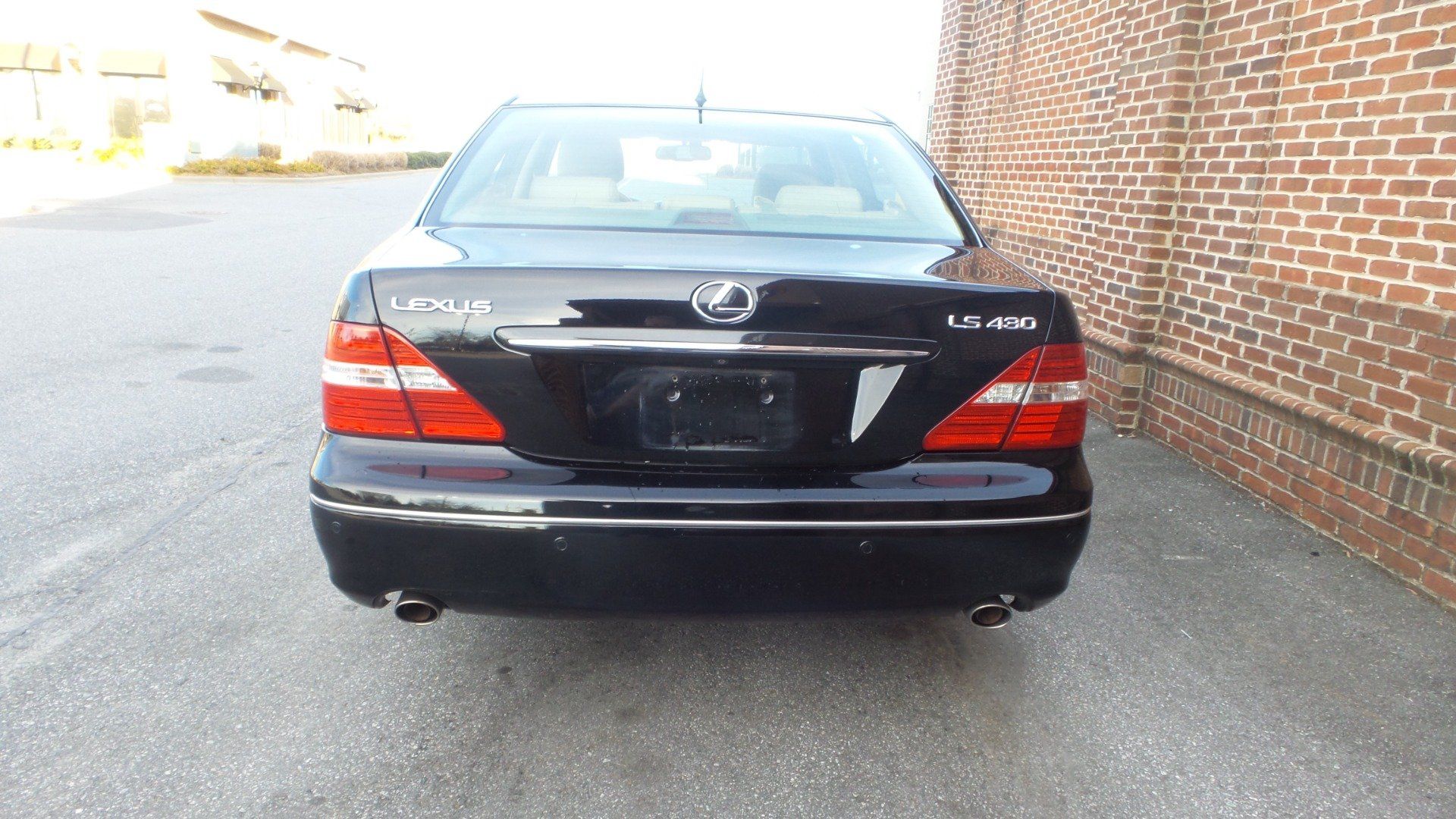Used 2004 Lexus LS 430 RWD image 6
