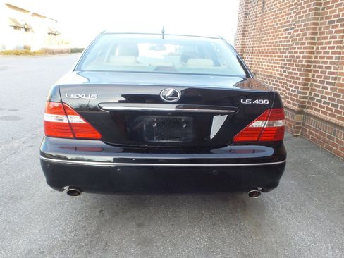 Used 2004 Lexus LS 430 image 6