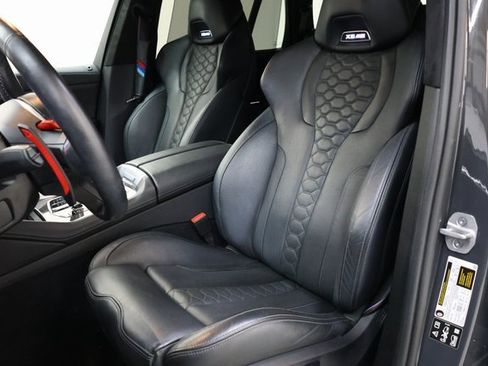 Used 2025 BMW X5 M Competition w/ Executive Package image 84
