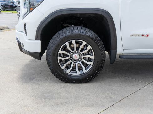 Certified 2023 GMC Sierra 1500 AT4 w/ AT4 Premium Package AWD/4WD image 30