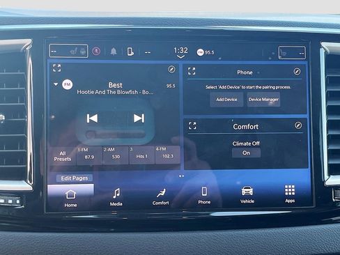 Used 2024 Chrysler Pacifica Touring-L FWD image 14