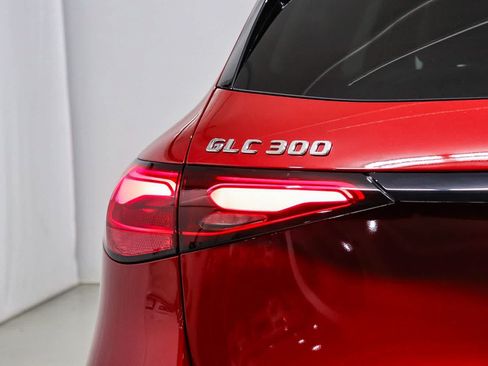 Certified 2026 Mercedes-Benz GLC 300 image 11