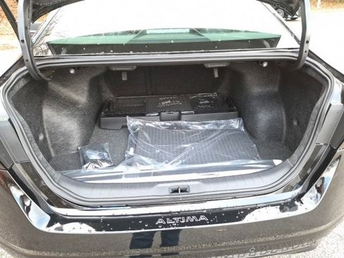 New 2025 Nissan Altima 2.5 SR image 24