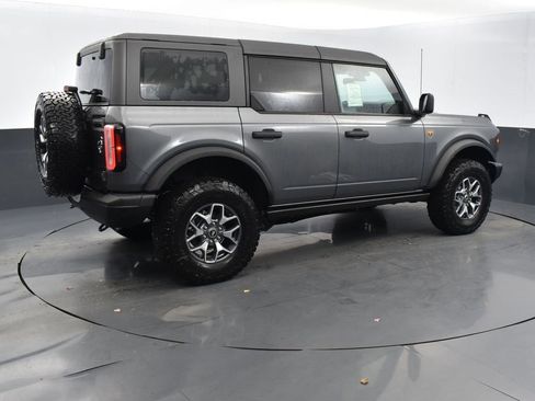 New 2025 Ford Bronco Badlands image 4