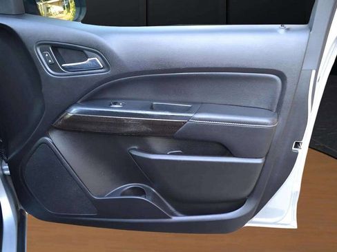 Used 2018 GMC Canyon SLE w/ SLE Convenience Package image 33