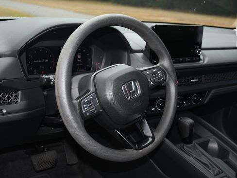 Used 2024 Honda Accord EX image 9