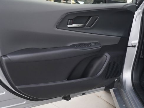 Used 2025 Toyota Prius XLE image 16