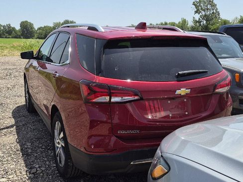 Used 2023 Chevrolet Equinox Premier FWD image 4