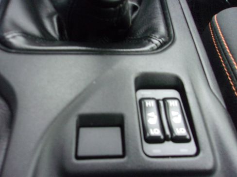 Used 2021 Subaru Crosstrek 2.0i Premium image 21