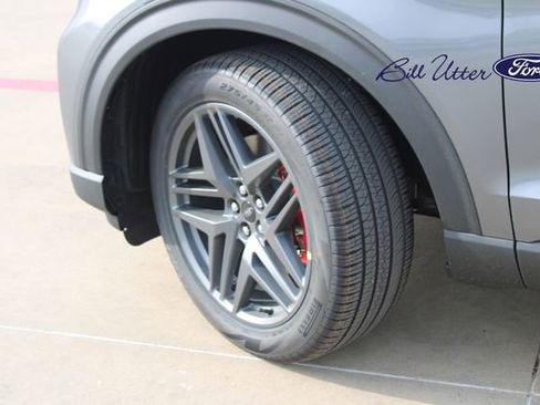 New 2026 Ford Explorer ST-Line w/ ST-Line Street Pack image 5