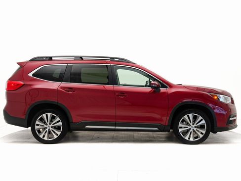 Used 2022 Subaru Ascent Limited w/ Technology Package image 2