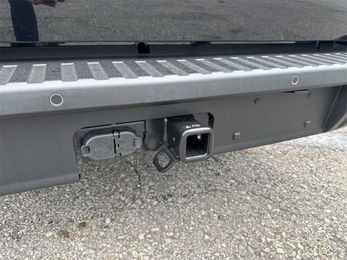 New 2025 Ford Maverick XLT w/ XLT Luxury Package image 36