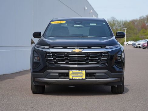 Used 2025 Chevrolet Equinox LT AWD/4WD image 8