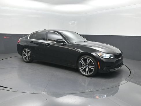 Used 2022 BMW 330i Sedan w/ Driving Assistance Package RWD image 28