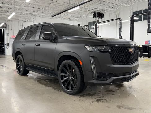 Used 2021 Cadillac Escalade Sport AWD/4WD image 7