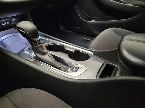 Used 2022 Chevrolet Malibu LT FWD image 26