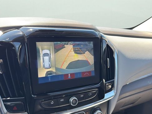 Used 2018 Chevrolet Traverse LT w/ LPO, Cargo Package FWD image 17
