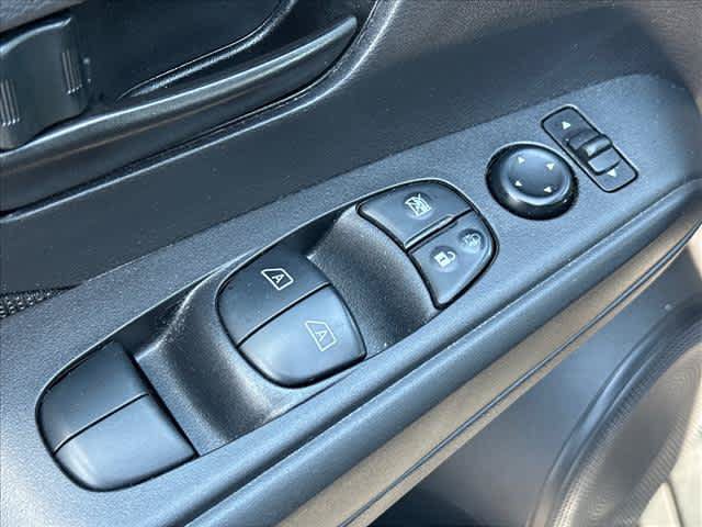 Used 2022 Nissan Kicks S FWD image 16