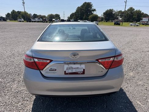 Used 2017 Toyota Camry LE FWD image 6