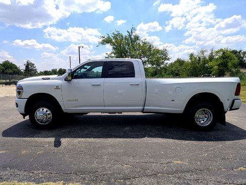 New 2026 RAM 3500 Laramie w/ Max Tow Package image 35