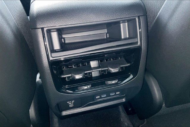 New 2026 Jeep Grand Cherokee Altitude AWD/4WD image 17