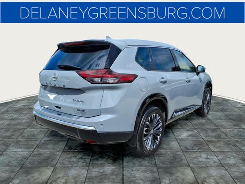 Used 2025 Nissan Rogue Platinum w/ Tech Package AWD/4WD image 3