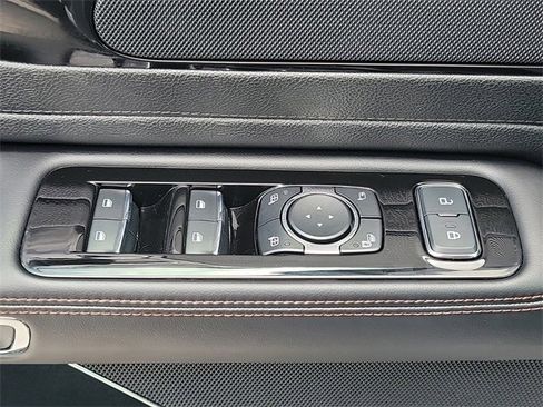 Used 2024 Lincoln Aviator 2WD w/ Premium Package image 28