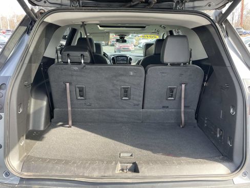 Used 2019 Chevrolet Traverse LT w/ LT Premium Package AWD/4WD image 10